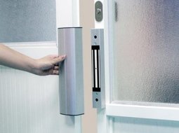 Установка электромагнитного замка на дверь своими руками: особенности установки и использования