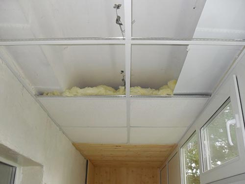 Как сделать потолок на лоджии