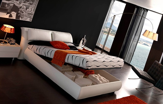 Кровать и мебель разного цвета