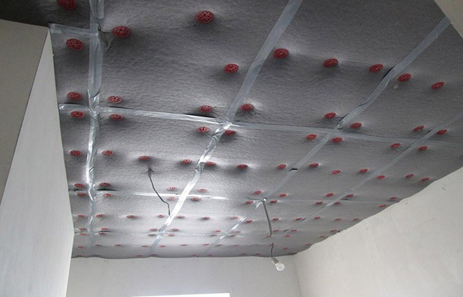 Шумоизоляция под натяжной потолок